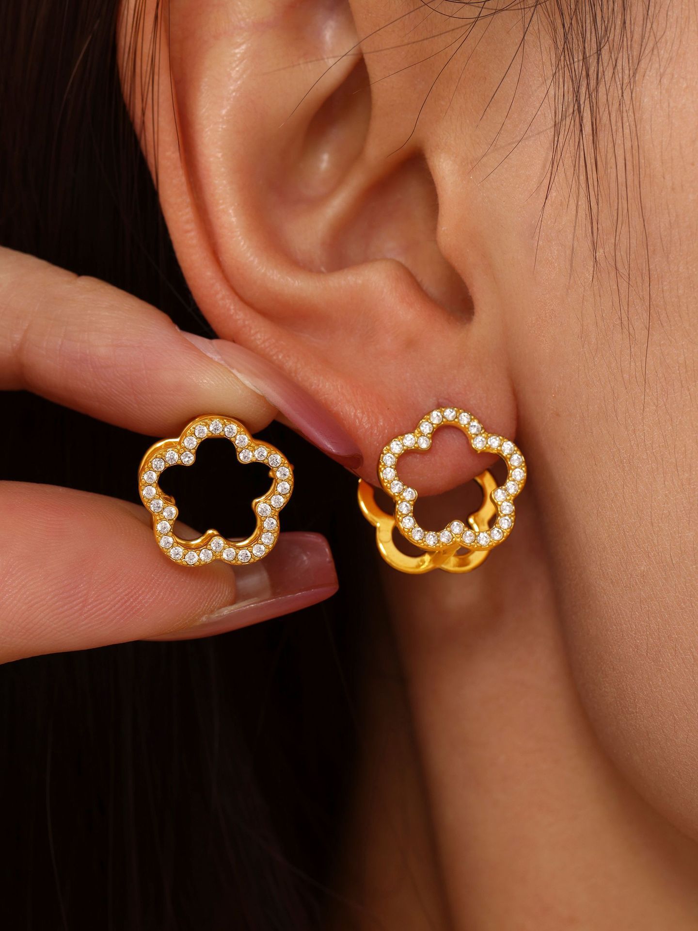 Gold Steel Earings - Image 3