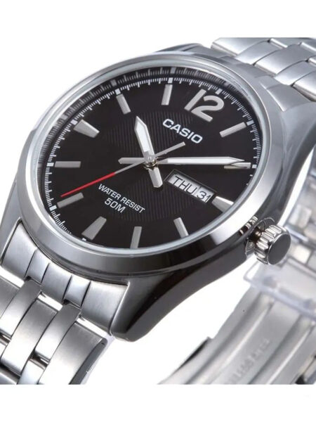 Alternative view of Casio Daydate Black Silver