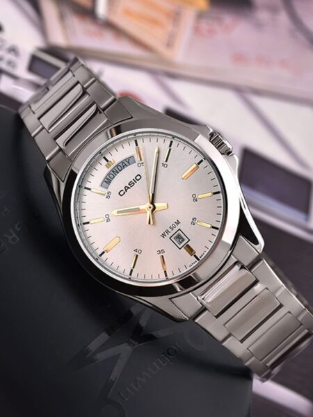 Alternative view of Casio Weekday White Steel