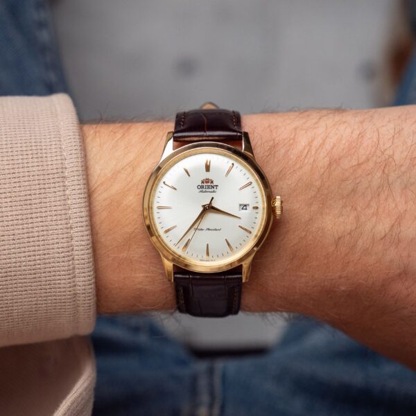 Alternative view of Bambino 38 White